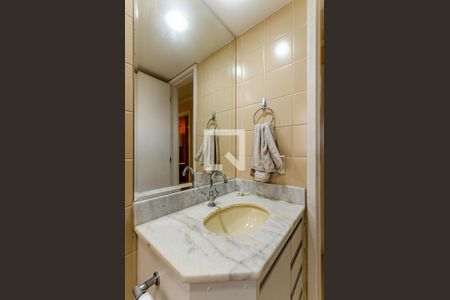 Apartamento para alugar com 77m², 2 quartos e 1 vaga Apartamento para alugar com 77m², 2 quartos e 1 vagaBanheiro