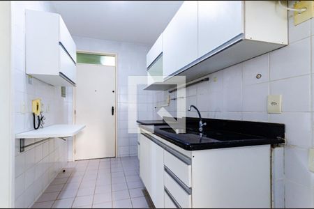 Apartamento para alugar com 77m², 2 quartos e 1 vaga Apartamento para alugar com 77m², 2 quartos e 1 vagaCozinha