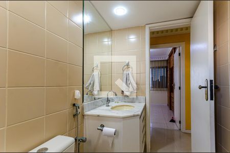Apartamento para alugar com 77m², 2 quartos e 1 vaga Apartamento para alugar com 77m², 2 quartos e 1 vagaBanheiro