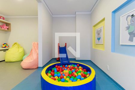 Apartamento à venda com 32m², 2 quartos e 1 vaga Apartamento à venda com 32m², 2 quartos e 1 vagaÁrea Comum