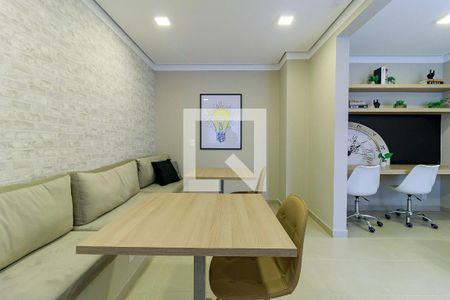 Apartamento à venda com 32m², 2 quartos e 1 vaga Apartamento à venda com 32m², 2 quartos e 1 vagaÁrea Comum