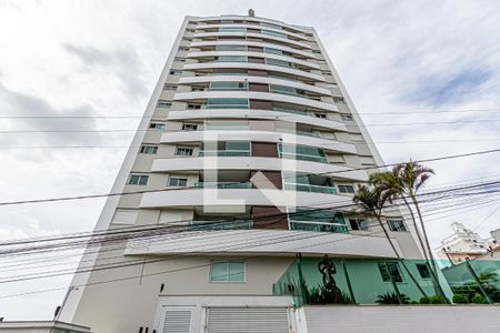 Apartamento para alugar com 92m², 3 quartos e 1 vaga Apartamento para alugar com 92m², 3 quartos e 1 vagaFachada