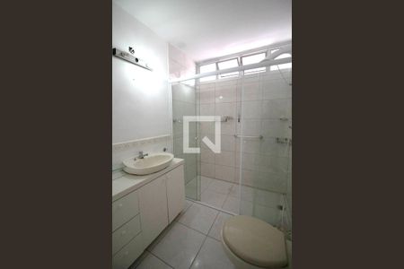 Apartamento para alugar com 131m², 3 quartos e 1 vaga Apartamento para alugar com 131m², 3 quartos e 1 vagaBanheiro 1
