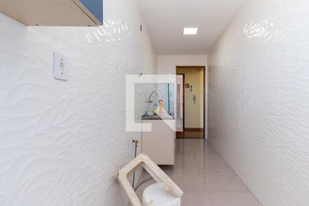 Apartamento à venda com 42m², 2 quartos e 1 vagaCozinha e Área de Serviço