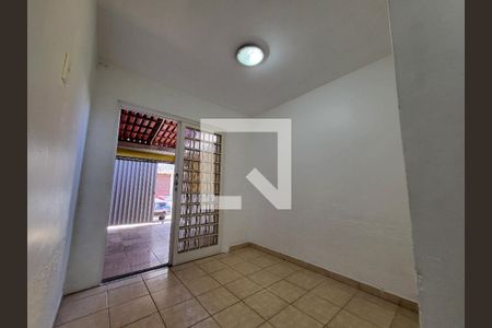 Sala de casa para alugar com 2 quartos, 100m² em Taguatinga Sul (taguatinga), Brasília