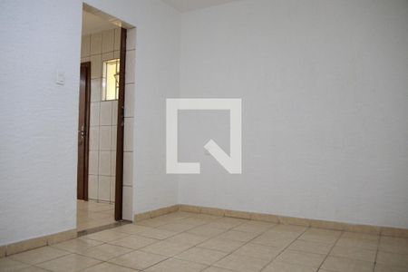Quarto 1 de casa para alugar com 2 quartos, 100m² em Taguatinga Sul (taguatinga), Brasília