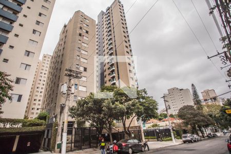 Studio para alugar com 25m², 1 quarto e sem vaga Studio para alugar com 25m², 1 quarto e sem vagaFachada