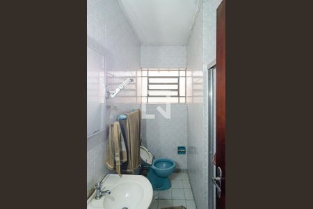 Casa à venda com 196m², 4 quartos e 2 vagas Casa à venda com 196m², 4 quartos e 2 vagasBanheiro da Suíte