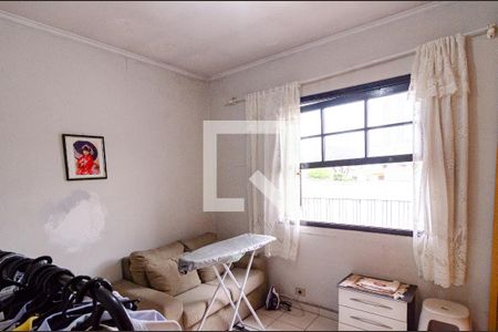 Casa à venda com 196m², 4 quartos e 2 vagas Casa à venda com 196m², 4 quartos e 2 vagasQuarto 2