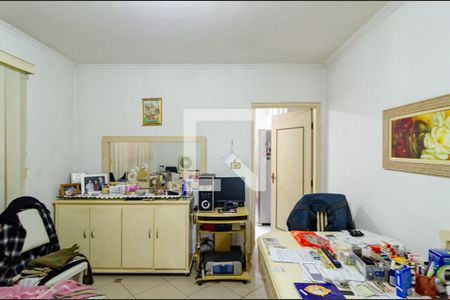 Casa à venda com 196m², 4 quartos e 2 vagas Casa à venda com 196m², 4 quartos e 2 vagasQuarto 4