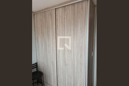 Quarto de apartamento à venda com 2 quartos, 52m² em Vila Scarpelli, Santo André