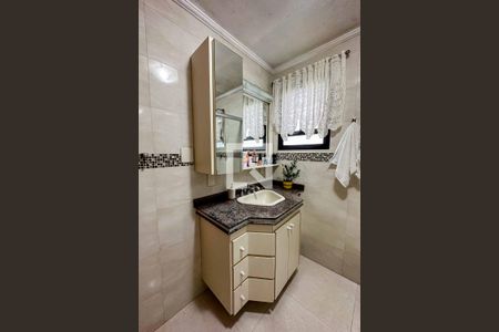 Banheiro 1 de apartamento à venda com 3 quartos, 178m² em Parque Sao Domingos, São Paulo