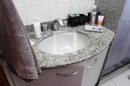 Apartamento à venda com 50m², 1 quarto e 1 vagaDetalhe do banheiro 