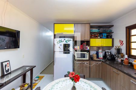 Casa à venda com 116m², 3 quartos e 2 vagasCozinha 