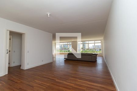 Sala de apartamento à venda com 3 quartos, 260m² em Jardim Europa, São Paulo