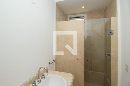 Apartamento à venda com 260m², 3 quartos e 2 vagasBanheiro 2