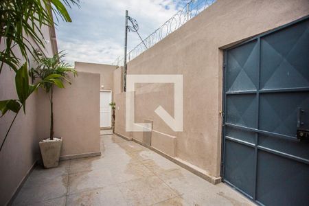 Casa de condomínio para alugar com 64m², 1 quarto e sem vagaHall social