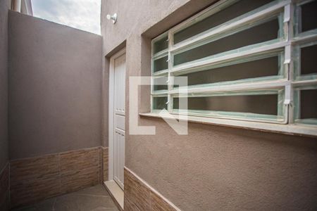 Casa de condomínio para alugar com 64m², 1 quarto e sem vagaQuintal