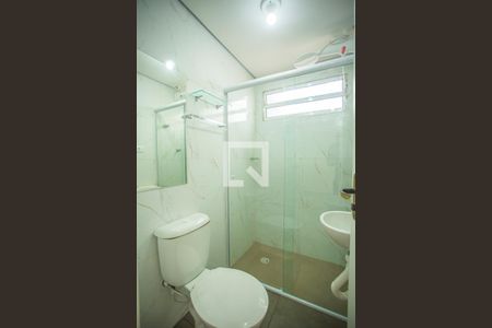 Banheiro de casa de condomínio para alugar com 1 quarto, 64m² em Parque Imperial, São Paulo