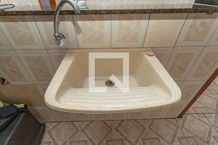 Apartamento para alugar com 74m², 2 quartos e 1 vagaÁrea de serviço 