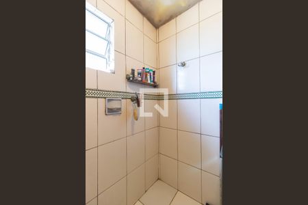 Banheiro de casa à venda com 1 quarto, 125m² em Conceição, Osasco