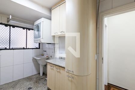 Apartamento à venda com 208m², 4 quartos e 1 vagaÁrea de serviço