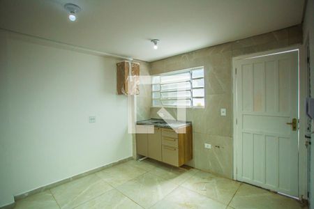Sala / Cozinha de casa de condomínio para alugar com 1 quarto, 26m² em Parque Imperial, São Paulo