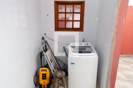 Casa à venda com 122m², 3 quartos e 2 vagas Casa à venda com 122m², 3 quartos e 2 vagasÁrea de Serviço