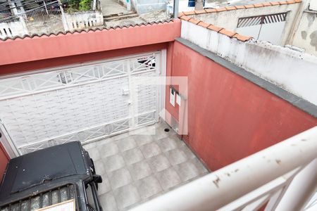Casa à venda com 122m², 3 quartos e 2 vagas Casa à venda com 122m², 3 quartos e 2 vagasVaranda