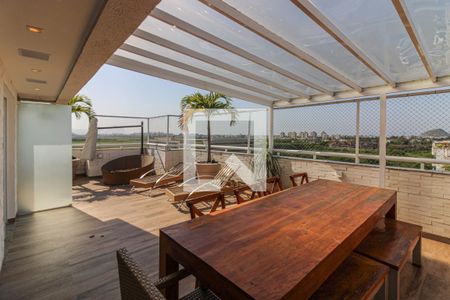 Apartamento à venda com 182m², 3 quartos e 2 vagasTerraço