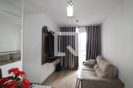 Sala/Cozinha e Área de Serviço de apartamento para alugar com 2 quartos, 47m² em Parque Paineiras, São Paulo