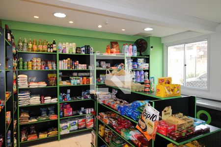 Apartamento para alugar com 47m², 2 quartos e 1 vagamercadinho