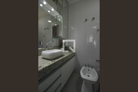 Apartamento para alugar com 143m², 3 quartos e 2 vagasBanheiro 1