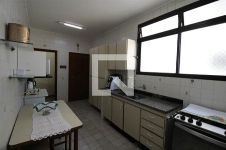 Apartamento para alugar com 143m², 3 quartos e 2 vagasCozinha