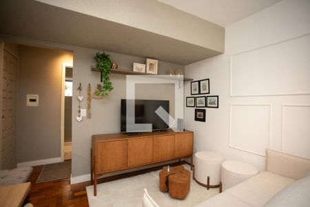 Sala/Quarto de apartamento para alugar com 1 quarto, 39m² em Santa Cecília, Porto Alegre