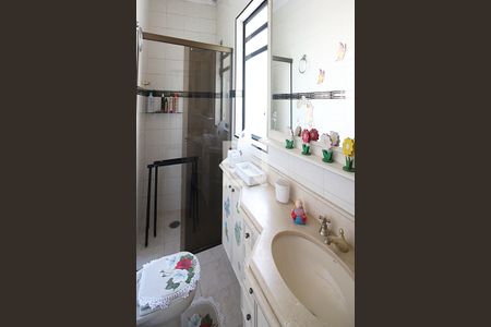 Casa à venda com 204m², 3 quartos e 2 vagasBanheiro do Quarto 2 - Suíte