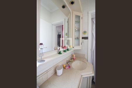 Casa à venda com 204m², 3 quartos e 2 vagasBanheiro do Quarto 2 - Suíte