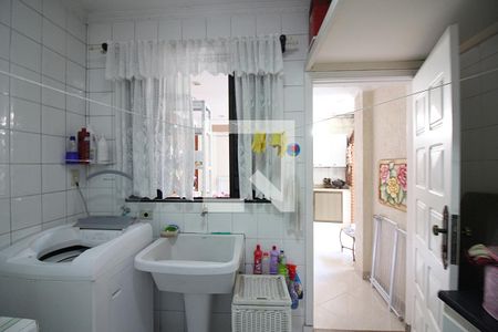 Casa à venda com 204m², 3 quartos e 2 vagasÁrea de Serviço