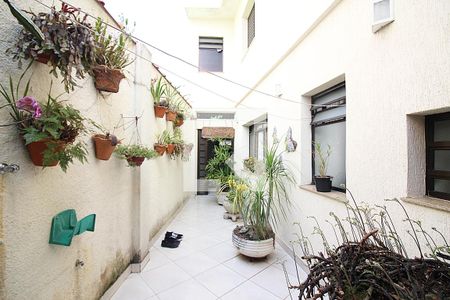 Casa à venda com 204m², 3 quartos e 2 vagasQuintal