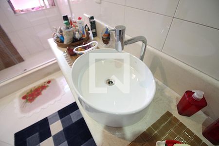 Casa à venda com 204m², 3 quartos e 2 vagasBanheiro do Quarto 1 - Suíte