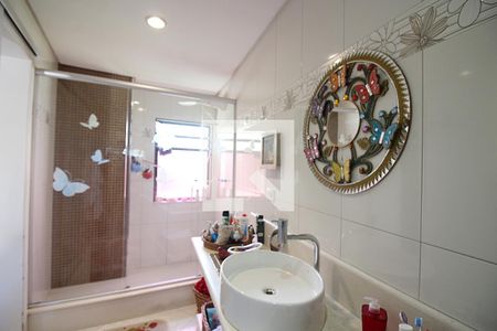 Casa à venda com 204m², 3 quartos e 2 vagasBanheiro do Quarto 1 - Suíte