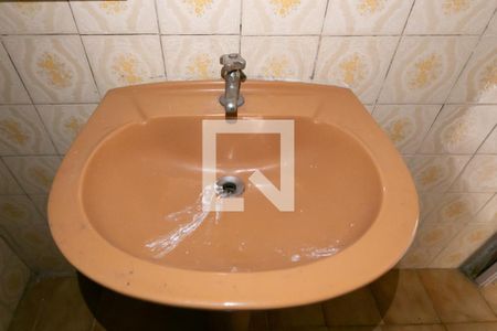 Casa para alugar com 30m², 1 quarto e sem vaga Casa para alugar com 30m², 1 quarto e sem vagaBanheiro
