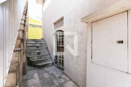 Entrada  de casa para alugar com 1 quarto, 30m² em Vila Carmosina, São Paulo