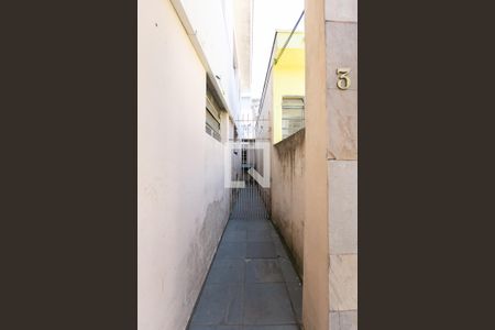 Casa para alugar com 30m², 1 quarto e sem vaga Casa para alugar com 30m², 1 quarto e sem vagaCorredor - Entrada