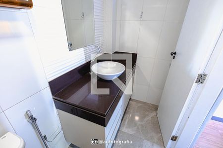Banheiro da Suíte de casa à venda com 4 quartos, 90m² em Itapoã, Belo Horizonte