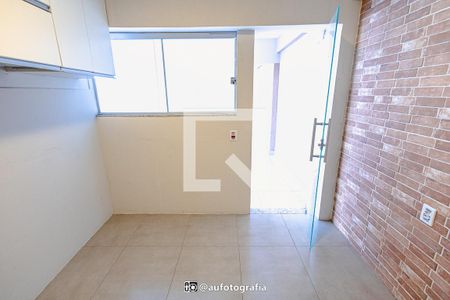 Casa à venda com 90m², 4 quartos e 8 vagas Casa à venda com 90m², 4 quartos e 8 vagasQuarto 2