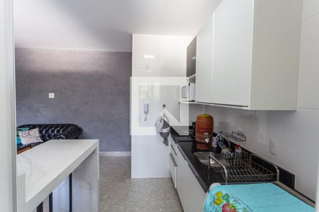 Apartamento para alugar com 62m², 2 quartos e 2 vagasCozinha