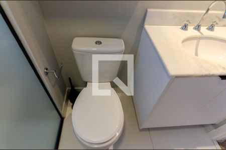 Apartamento à venda com 105m², 2 quartos e 2 vagas Apartamento à venda com 105m², 2 quartos e 2 vagasBanheiro da Suíte