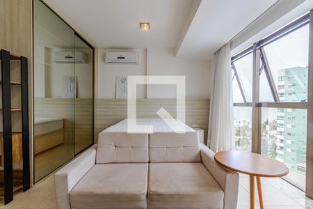 Quarto de apartamento para alugar com 1 quarto, 44m² em Coqueiros, Florianópolis