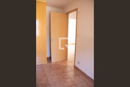 Quarto 2 de apartamento para alugar com 2 quartos, 51m² em Vila Irmaos Arnoni, São Paulo